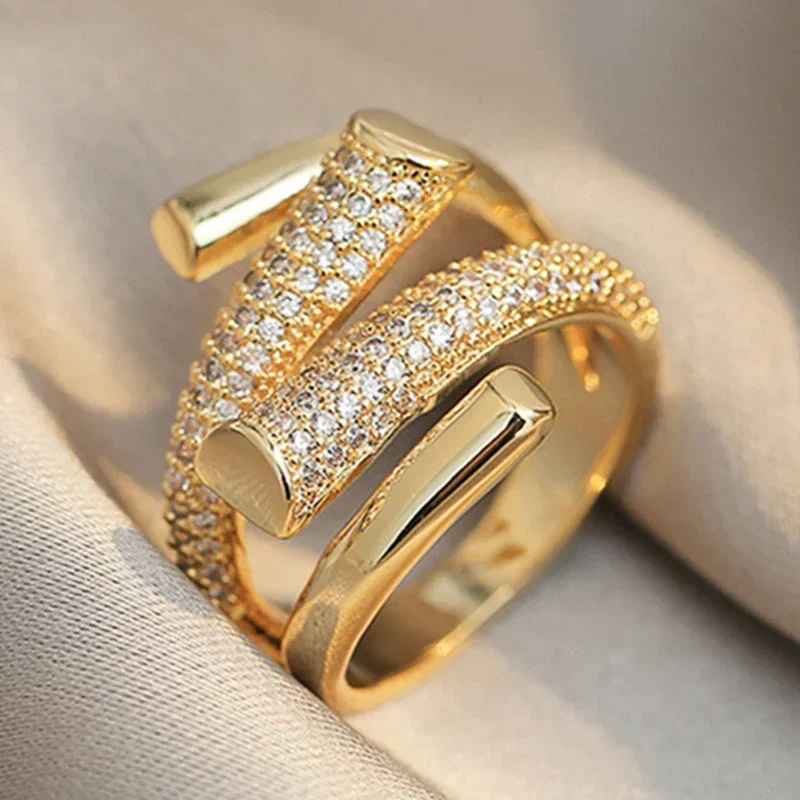 New Luxury Trendy Gold Color Rings for Women Wedding Party Fashion Accessories Hyperbole Shape Female Finger-ring Jewelry