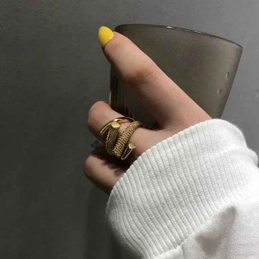 New Luxury Trendy Gold Color Rings for Women Wedding Party Fashion Accessories Hyperbole Shape Female Finger-ring Jewelry