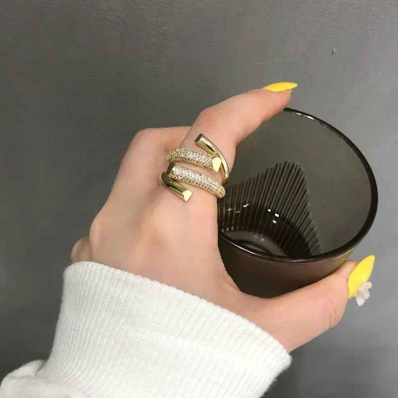 New Luxury Trendy Gold Color Rings for Women Wedding Party Fashion Accessories Hyperbole Shape Female Finger-ring Jewelry